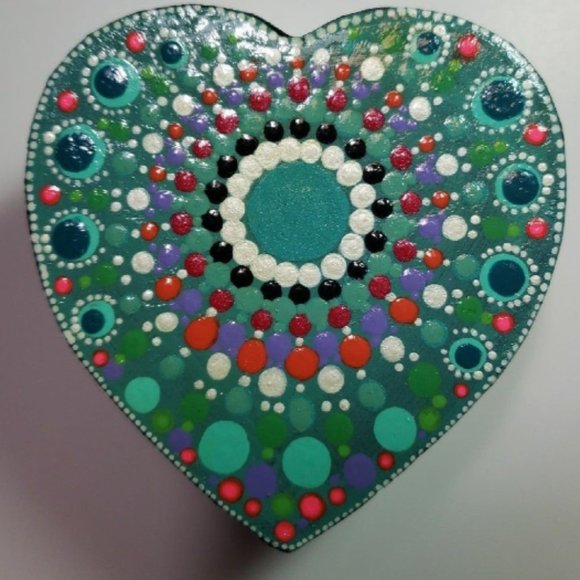Heart Shaped Keepsake Box / Storage Box / Dot Painting - Picture 1 of 3
